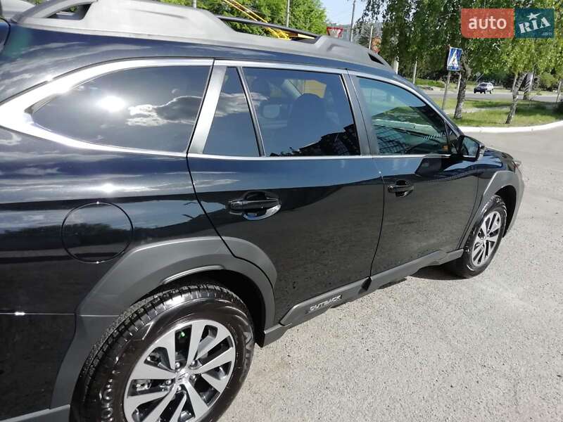 Универсал Subaru Outback 2023 в Полтаве