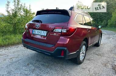 Универсал Subaru Outback 2018 в Дрогобыче