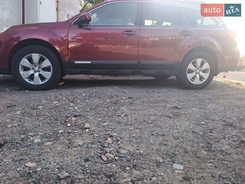 Универсал Subaru Outback 2012 в Николаеве