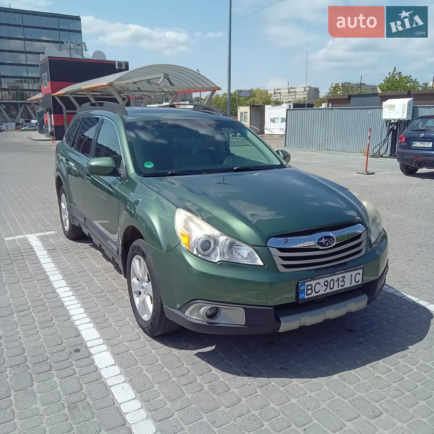 2011 Subaru Outback - мініатюра 2