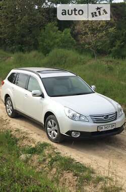 Универсал Subaru Outback 2011 в Ровно