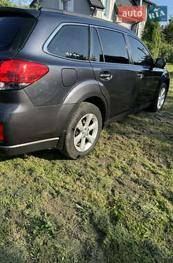 Універсал Subaru Outback 2010 в Львові