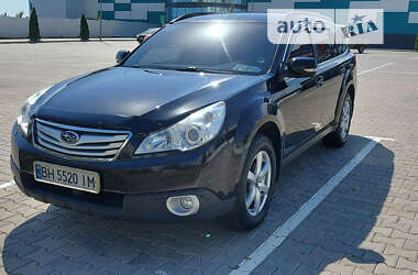 Универсал Subaru Outback 2010 в Южном