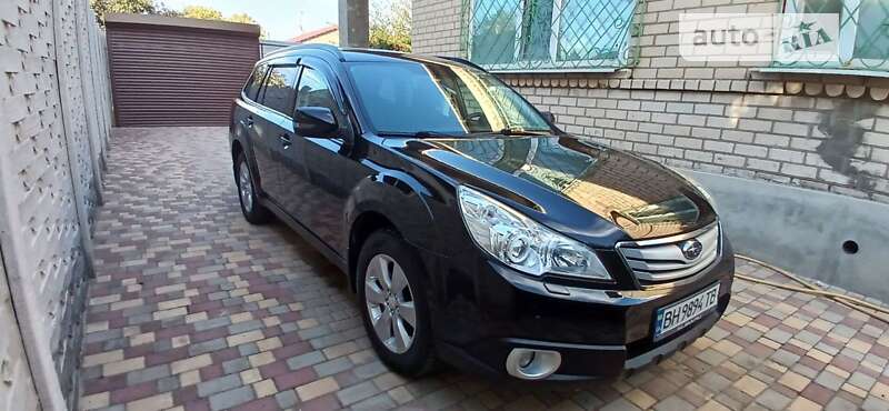 Універсал Subaru Outback 2011 в Миколаєві