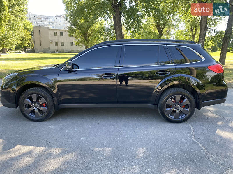 Універсал Subaru Outback 2011 в Кременчуці