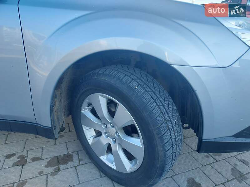 Универсал Subaru Outback 2011 в Дрогобыче