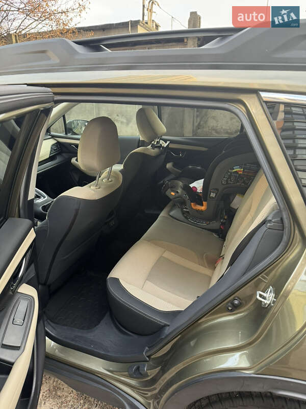 Универсал Subaru Outback 2019 в Киеве фото 10 Универсал Subaru Outback 2019 в Киеве