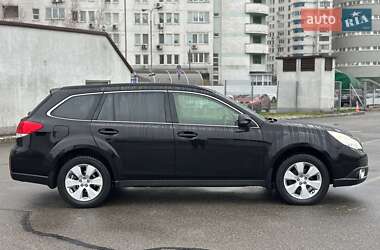 Универсал Subaru Outback 2011 в Киеве