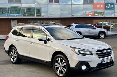 Универсал Subaru Outback 2018 в Киеве