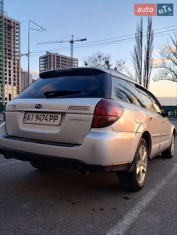 Универсал Subaru Outback 2005 в Киеве