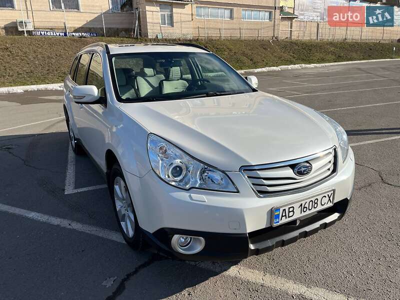 Універсал Subaru Outback 2010 в Вінниці