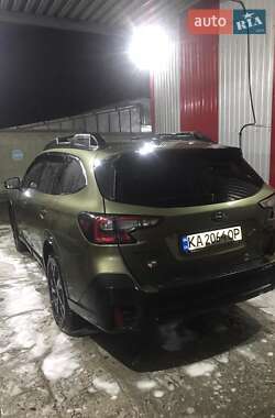 Внедорожник / Кроссовер Subaru Outback 2022 в 