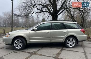 Універсал Subaru Outback 2006 в Чернівцях