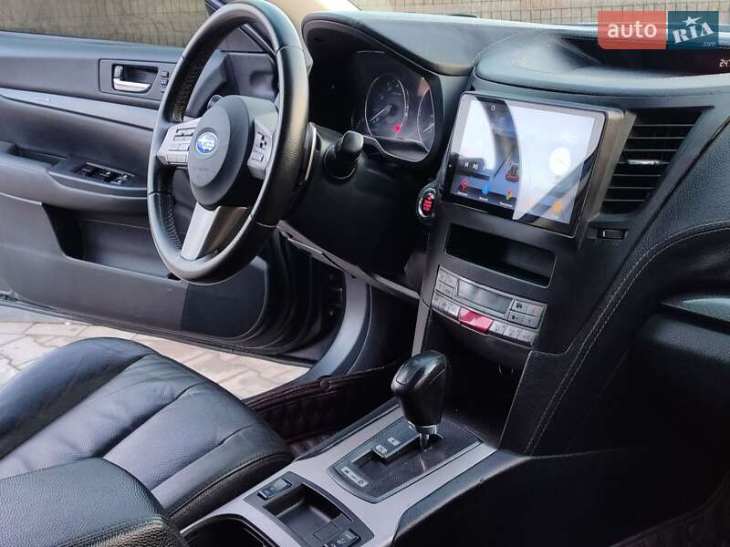 Універсал Subaru Outback 2012 в Петровому