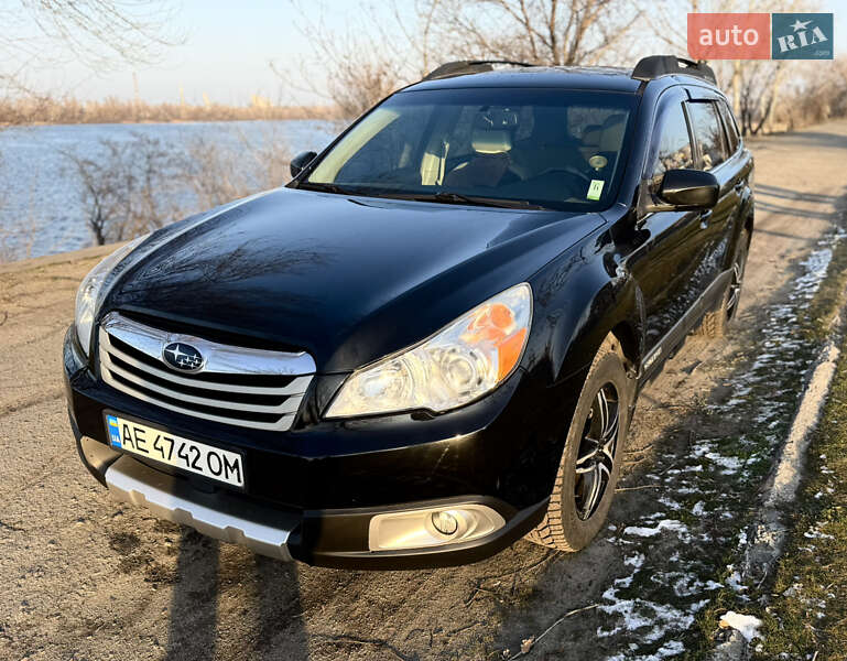 Универсал Subaru Outback 2012 в Днепре