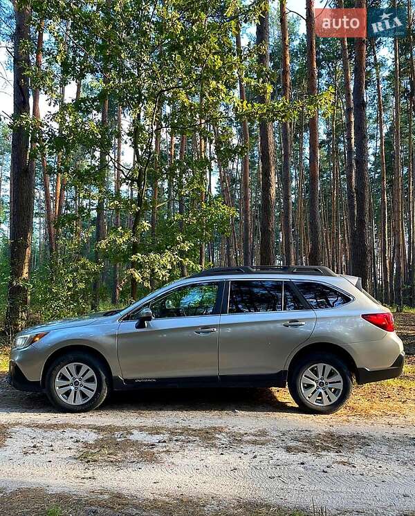 Универсал Subaru Outback 2018 в Киеве