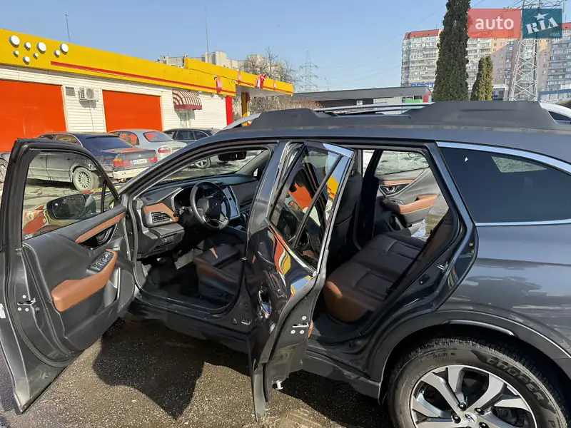 Subaru Outback 2020