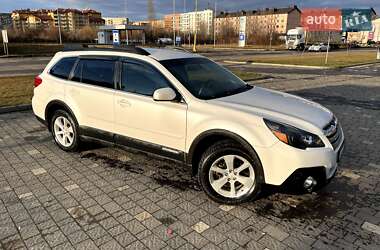 Универсал Subaru Outback 2014 в Ужгороде