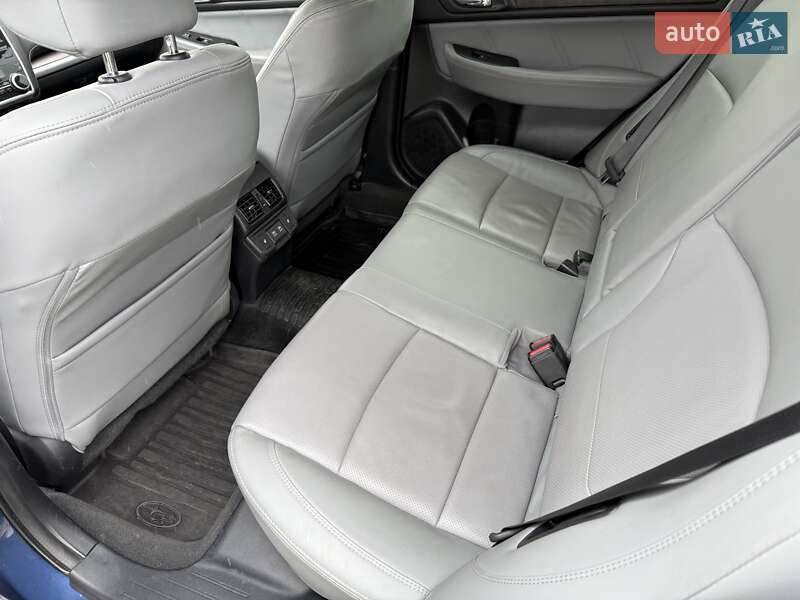 Универсал Subaru Outback 2019 в Киеве
