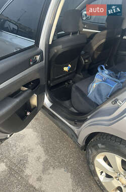 Универсал Subaru Outback 2010 в 