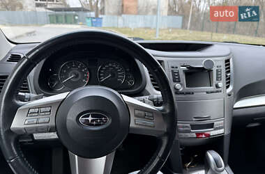 Универсал Subaru Outback 2012 в 