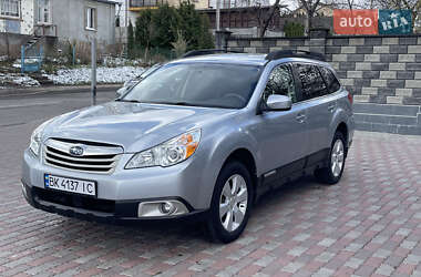 Универсал Subaru Outback 2011 в 