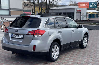 Универсал Subaru Outback 2011 в 
