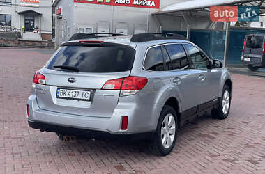Универсал Subaru Outback 2011 в 