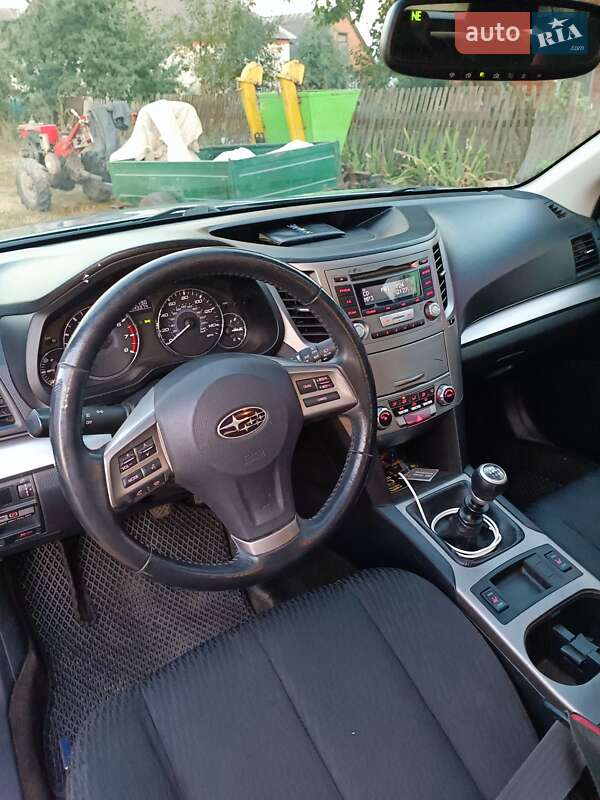 Універсал Subaru Outback 2011 в Києві