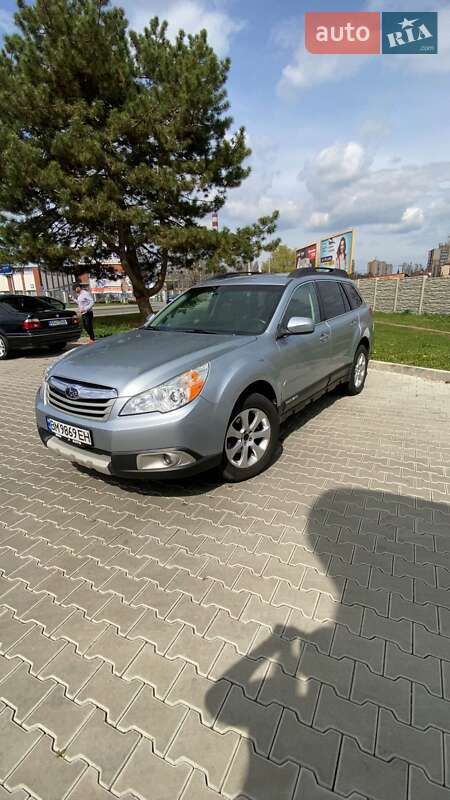 Універсал Subaru Outback 2011 в Києві