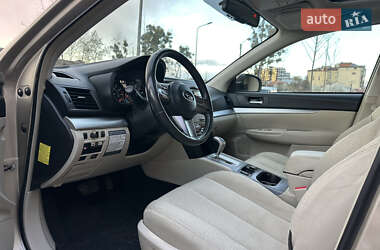 Универсал Subaru Outback 2010 в 