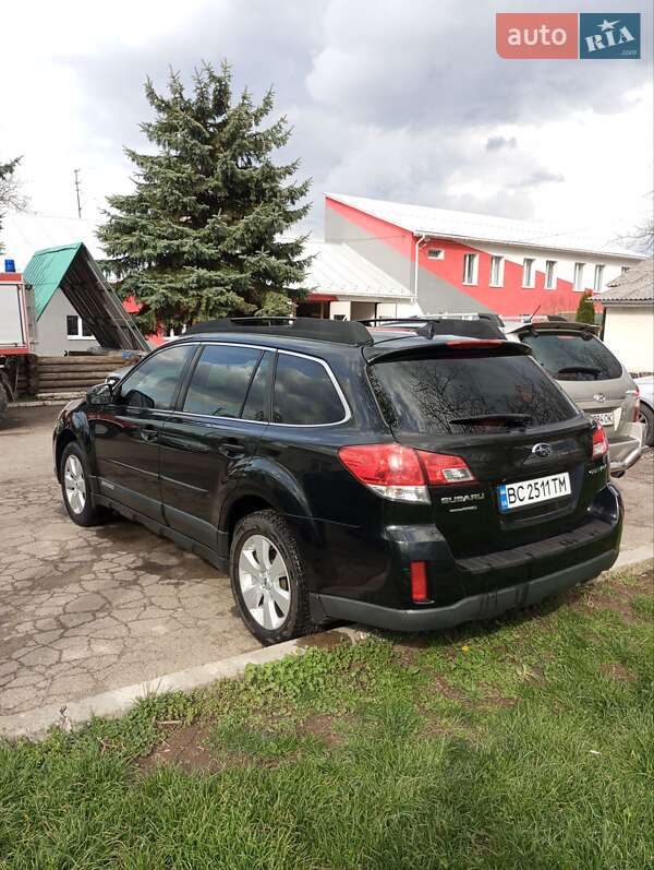 Універсал Subaru Outback 2012 в Дрогобичі