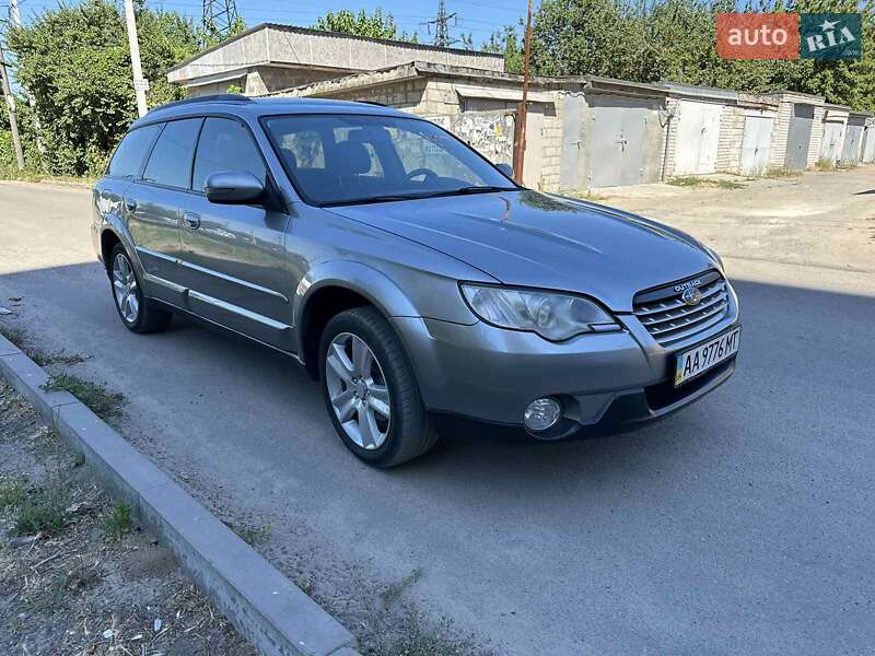 Универсал Subaru Outback 2008 в Днепре