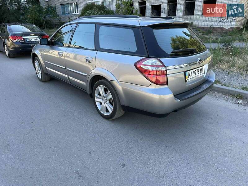 Универсал Subaru Outback 2008 в Днепре