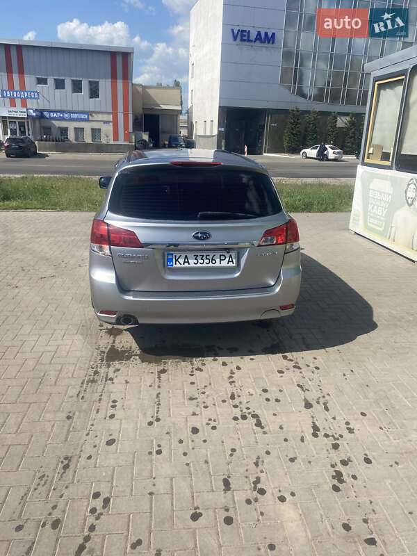 Универсал Subaru Outback 2010 в Николаеве