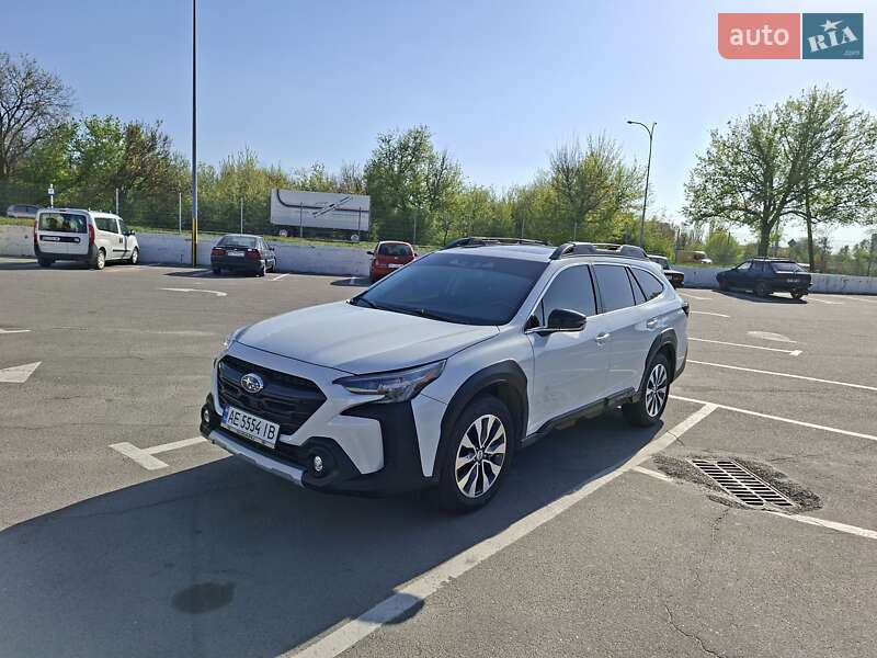 Позашляховик / Кросовер Subaru Outback 2022 в 