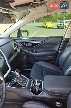 Позашляховик / Кросовер Subaru Outback 2022 в 