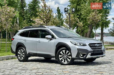 Внедорожник / Кроссовер Subaru Outback 2023 в Киеве