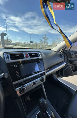 Универсал Subaru Outback 2015 в 