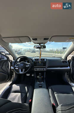 Универсал Subaru Outback 2015 в 