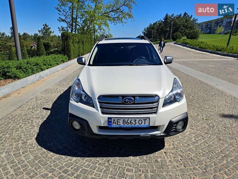 Універсал Subaru Outback 2013 в Дніпрі