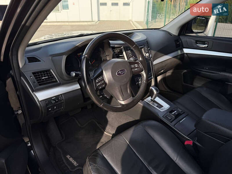 Універсал Subaru Outback 2013 в Києві