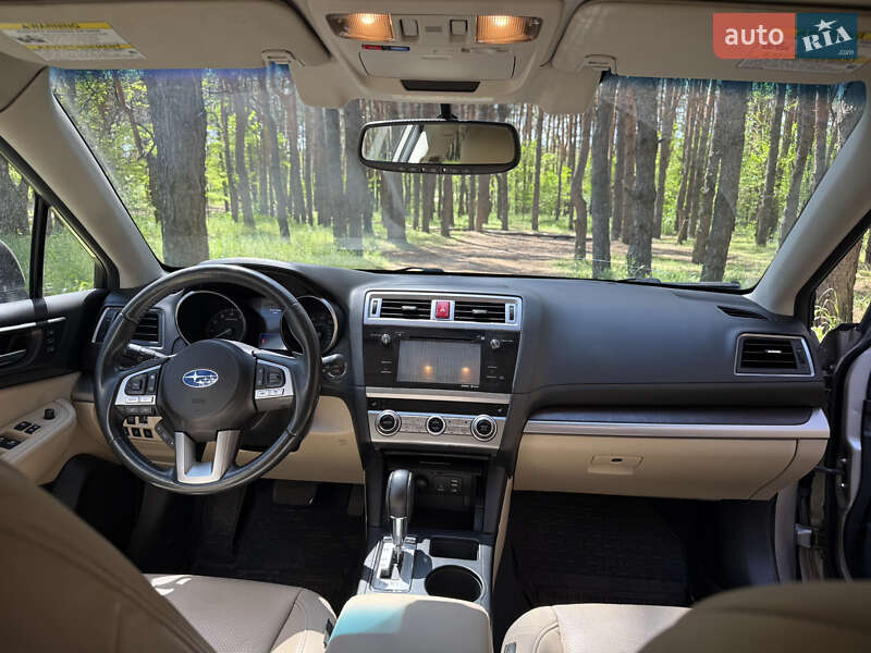 Универсал Subaru Outback 2015 в Каменском