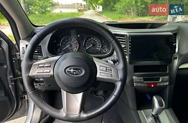 Универсал Subaru Outback 2011 в 