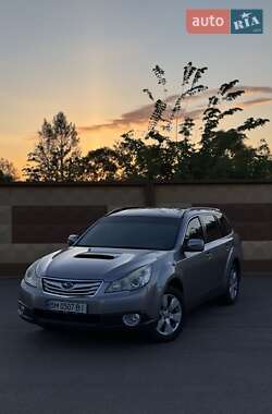 Универсал Subaru Outback 2010 в Конотопе