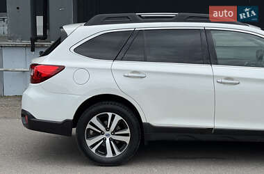 Универсал Subaru Outback 2019 в 
