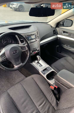 Универсал Subaru Outback 2012 в 