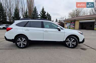Универсал Subaru Outback 2018 в 