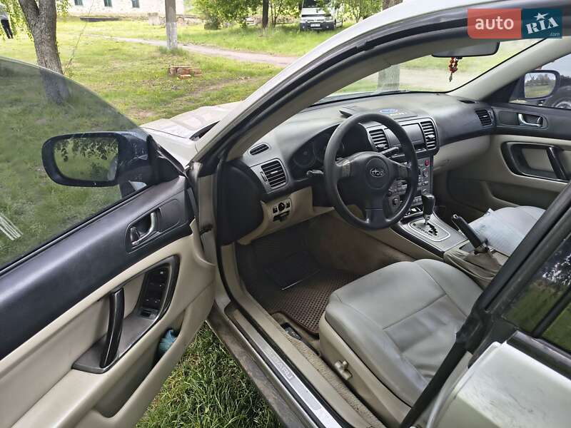 Універсал Subaru Outback 2004 в Путивлі