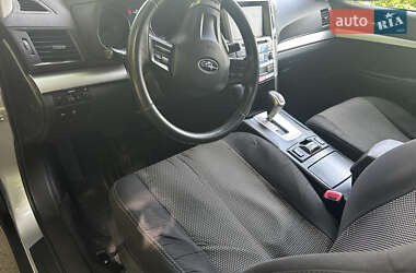 Универсал Subaru Outback 2013 в 